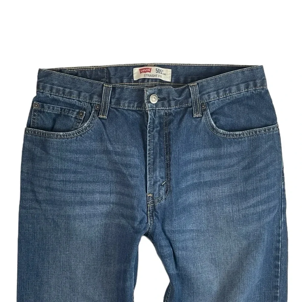 MJ272 Mens Levi’s Strauss 505 Straight Fit Medium Wash Denim Jeans 34x34